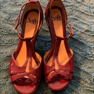 Sofft patent leather heels